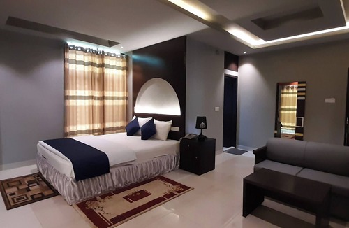 Sreemangal Upazila Hotel | SKD Amar Bari