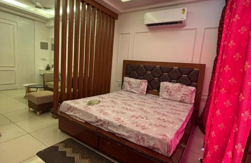 Zirakpur Bed & Breakfast | Skylines Zirakpur
