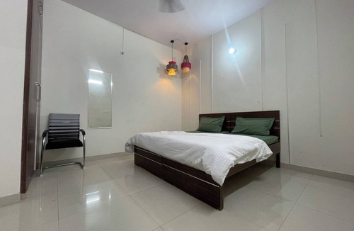 Noida Bed & Breakfast | Slate Majestic 1BHKs Sector 53 Noida