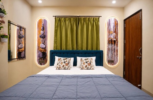 Indore Bed & Breakfast | Sleepo Stay