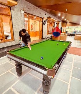 Manali Resort | Smugglers Resort #Mountainview #Swimmingpool #AC #Playingzone
