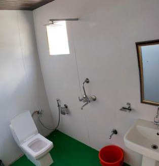 Leh Hotel | snow land wooden cottage