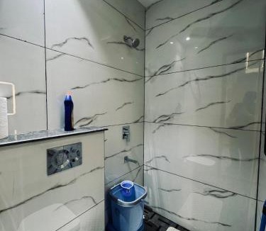 Zirakpur Apartment | Snug Haven Royal 3BHK Escape
