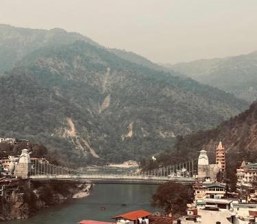 Rishikesh Hostel | Solo Nari Backpackers Rishikesh