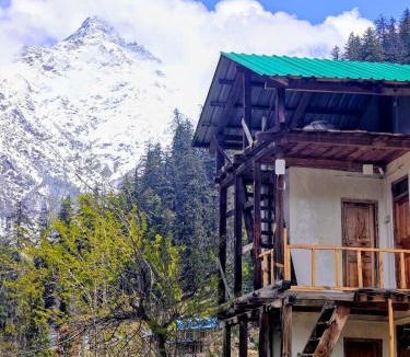 Kullu House | Solriddim Cafe & Stays