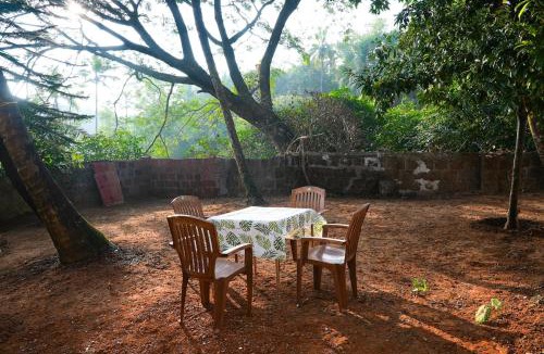 Vanelim Villa | South Goa 2BHK Villa with Private Lawn