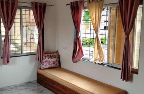 Wadgaon House | Spacious 1 BHK Terrace Sleeps 5 Near Lonavala