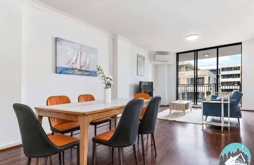 Auburn Apartment | Spacious 3BR Stay in the Heart of Auburn