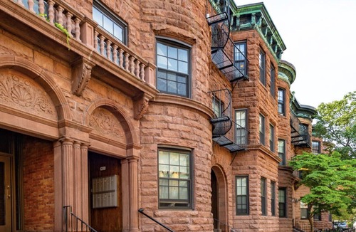 Prudential - St. Botolph Apartment | Spacious and Bright Studio