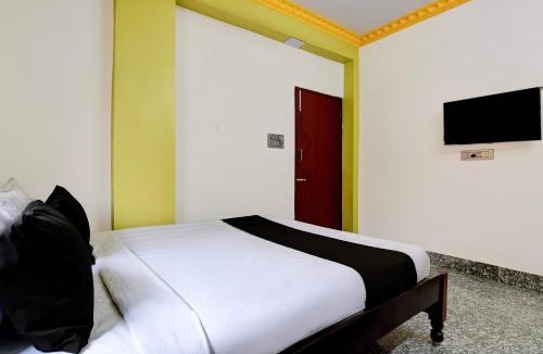 Mukundapur Hotel | SPOT ON Motilal Inn