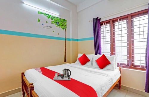 Kumarapuram Hotel | SPOT ON The New View Regency