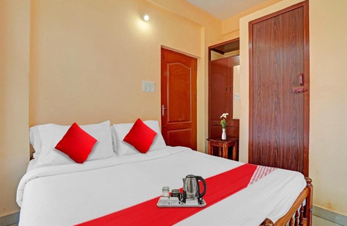 Kumarapuram Hotel | SPOT ON The New View Regency