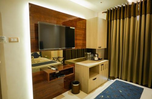 Varanasi Hotel | Sri Shyam Villas Near Kashi Vishwanath Temple