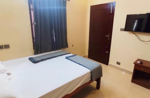 Kanyakumari House | Srinivasa AC Homestay sea view rooms