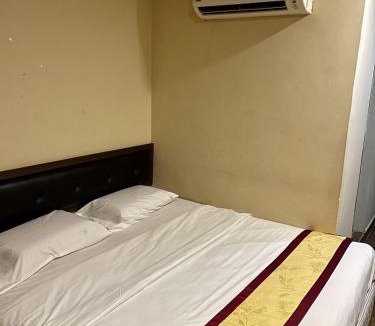 Charbagh Hotel | Srt rajput hotel Subhash Marg Charbhag Lucknow