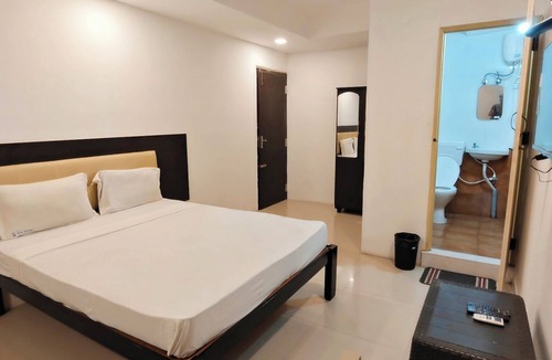 Srirangam Hotel | Star Nivas Srirangam
