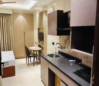 Greater Noida House | Stay karo yaar