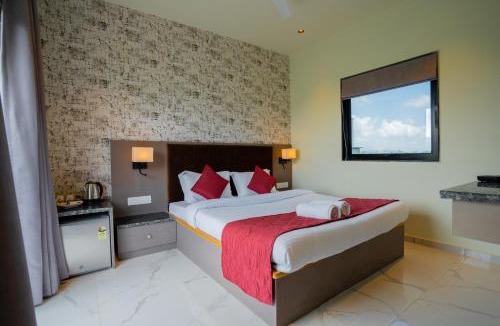 Wadgaon Apartment | Stay Leisurely Pavillion by the hills, Lonavala-Stadium View Rooms
