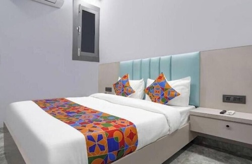 Delhi Resort | Staylo The Royal