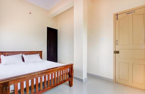 Tirthalli Hotel | STAYMAKER Sri Annapoorneshwari Residency