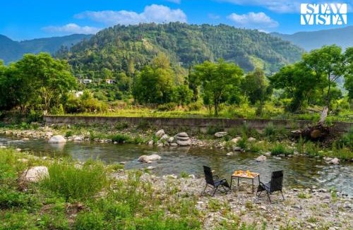 Ramgarh Villa | StayVista at Butterfly Estate with BBQ & Bonfire