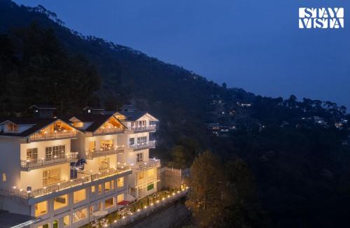 Kumarhatti Villa | StayVista at IRIS with Outdoor Pool & Bonfire