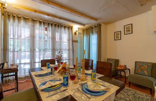 Chhota Shimla Villa | StayVista at Jai Cottage Near Mall Road, with Breakfast