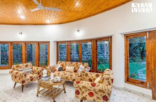 Mussoorie Villa | StayVista at Mountain Echoes - Views, Heater