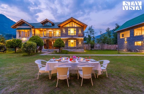 Mohal Villa | StayVista at Raison Meadows with BBQ & Bonfire