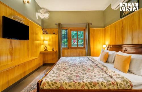 Kuthar Villa | StayVista at The Anchorage with AC, Heater, Wi-Fi