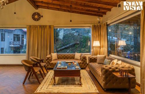 Gagar Villa | StayVista at The Cloudberry Crest with BBQ & Bonfire