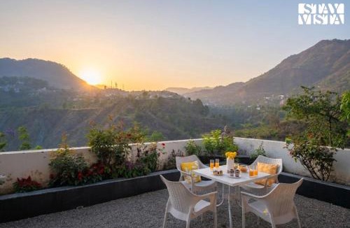 Bhimtal Villa | StayVista at The Himalayan Escapes with BBQ and Bonfire