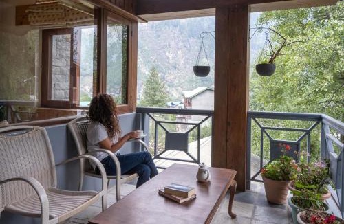 Manali Villa | StayVista at The WaterWillow