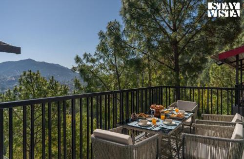 Solan Villa | StayVista at Tres & Quatro - Himalayan Den with Bonfire, Mountain View