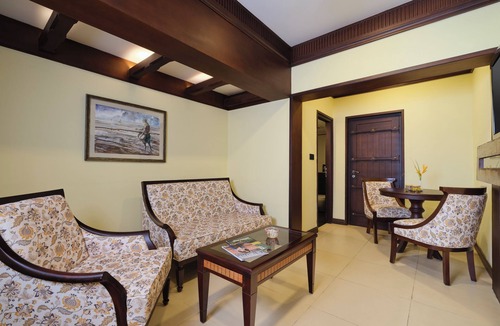 Alappuzha Hotel | Sterling Lake Palace Alleppey