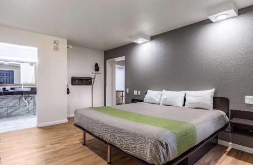 Temple Hotel | Studio 6-Temple, TX