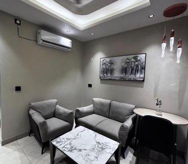 Greater Noida Apartment | Studio Apartment 1BHK Stay Greater Noida West