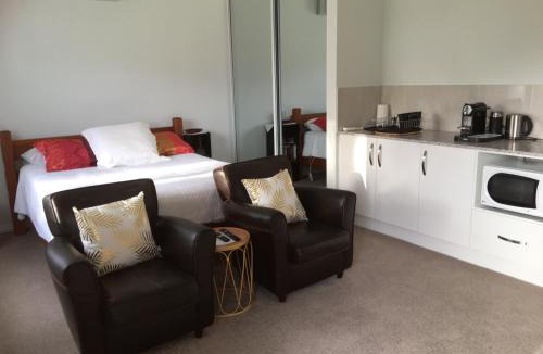 Echunga Bed & Breakfast | STUDIO ECHUNGA Adelaide Hills