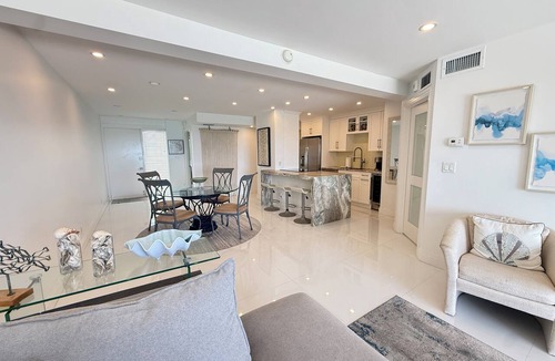 Moorings Condo | Stunning Beachfront Condo - Professionally Designed