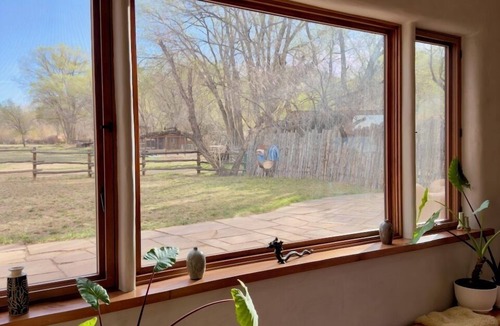 Taos House | Stunning Taos Adobe Estate on 5 Acres: Mountain Views, Fire Pit and Art.