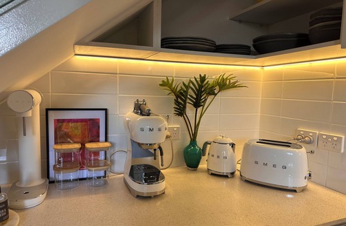 Newtown Apartment | Stylish Studio Apartment with Private Courtyard