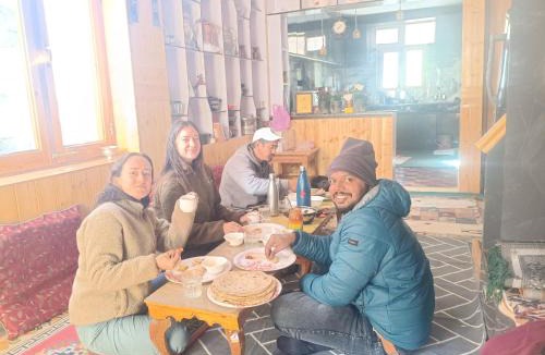 Turtuk House | Summer and winter homestay Turtuk Youl
