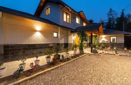 Kaul Villa | Summerfield Manor 5 Bedroom Garden Estate