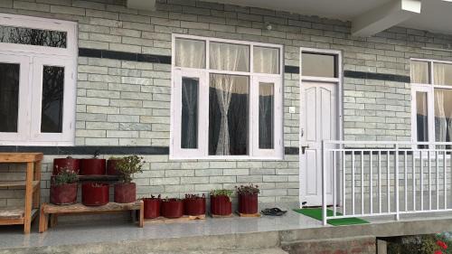 Kotgarh House | Sunrise View Farm-stay -Narkanda
