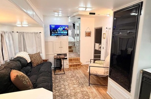 Springtown Apartment | Sunset Hideaway