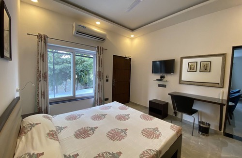 Udaipur Other | Sunset Square @ Family Vacay
