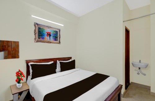 Kukatpalli Hotel | Super Collection O Green Hills Road Formerly Hotel LN Stays