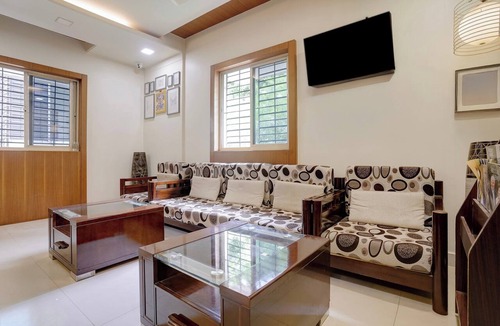 Kamalapur Hotel | Super Collection O Hosepet College Road