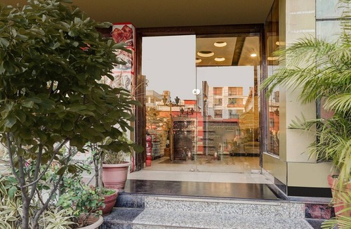 Dehradun House | Super Collection O Rispana Pul Dehradun