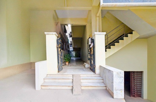 Hyderabad House | Super Collection O Suncity